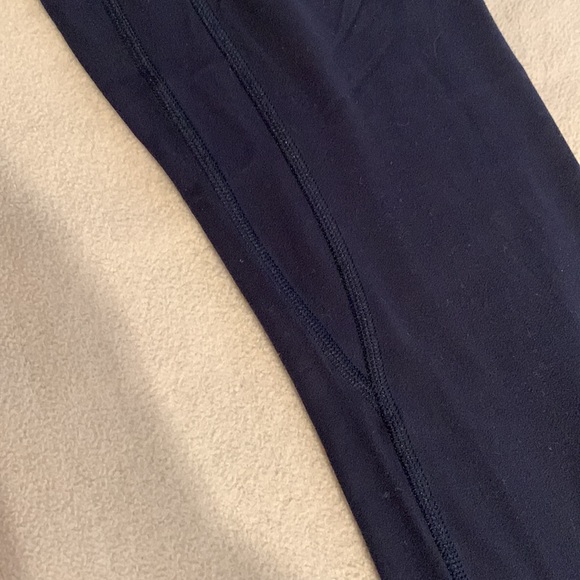 Navy Lululemon align tights - Picture 2 of 3
